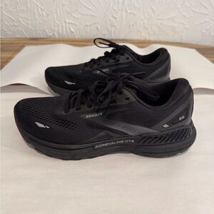 Brooks Adrenaline GTS Women’s Black Running Shoes